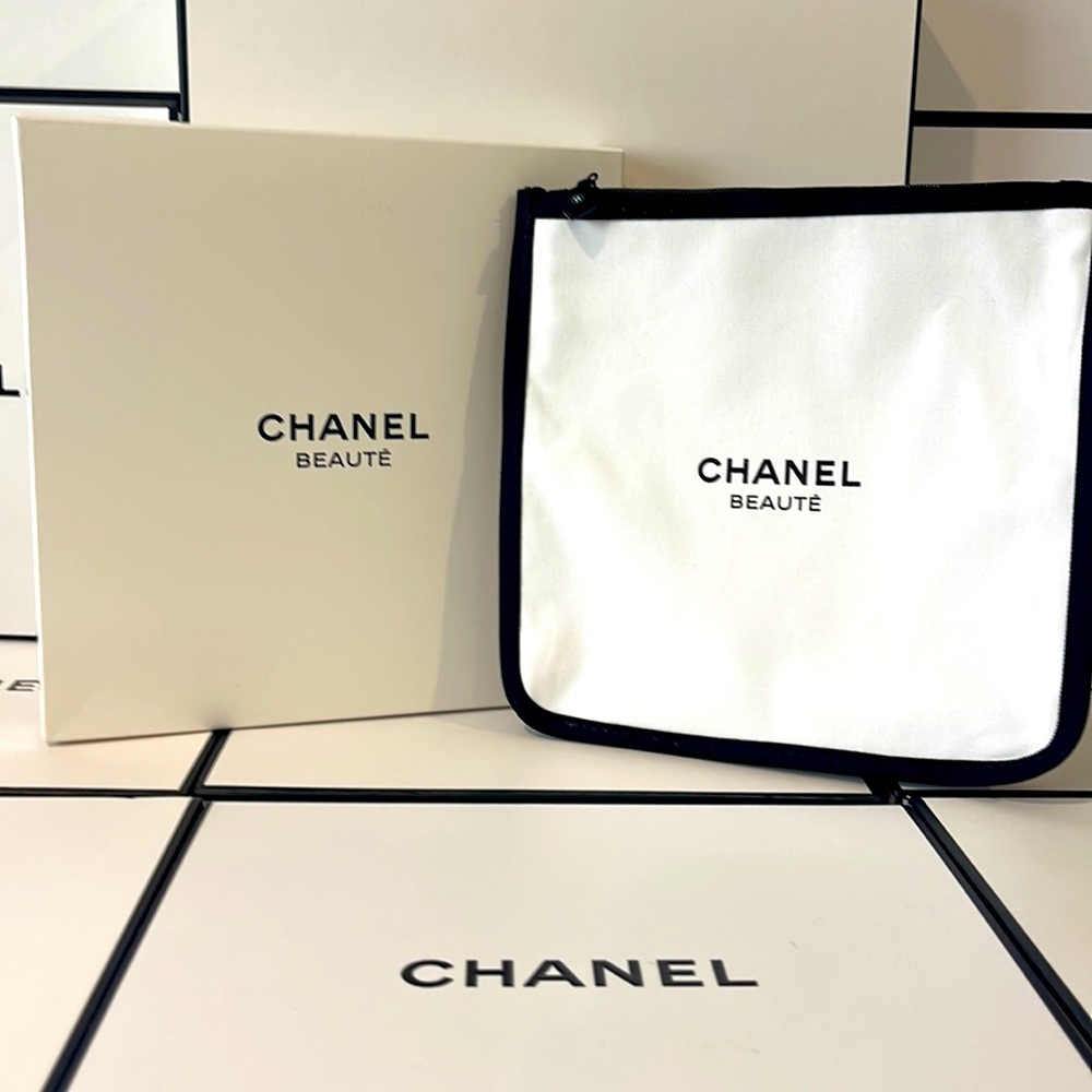 Chanel Make up set - Picture 10 of 10